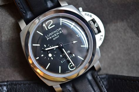 Understanding A Classic: The Panerai PAM0233, An 